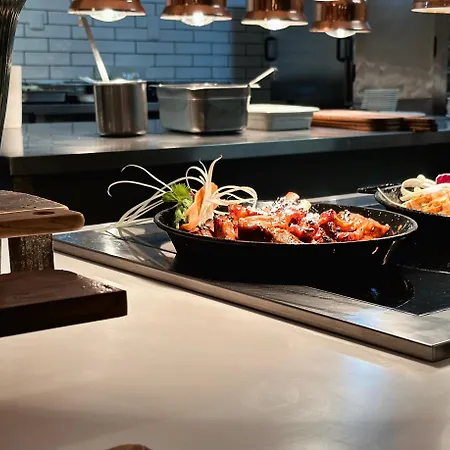 Imperial Island By Louis 호텔