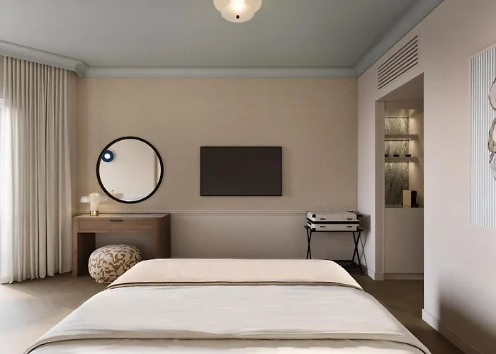 Imperial Island By Louis Hotel